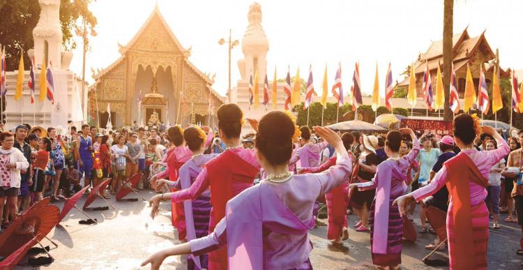 Тайский новый год Сонгкран и фестиваль Ван Лай